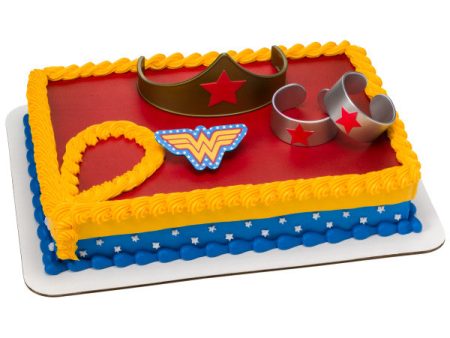 Wonder Woman Cake Topper Kit Discount