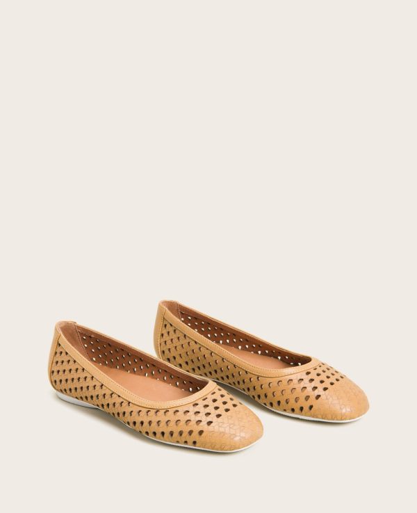 GENTLE SOULS - Eugene Travel Packable Woven Ballet Flat on Sale