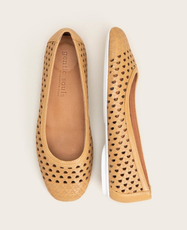 GENTLE SOULS - Eugene Travel Packable Woven Ballet Flat on Sale